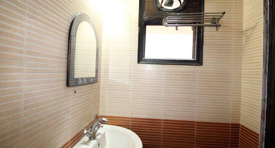 Hotel Chopra International, New Delhi 4